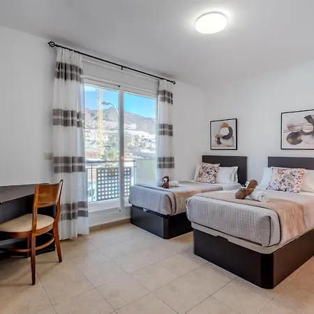 Obsidian Peridotita Casa vacanze *