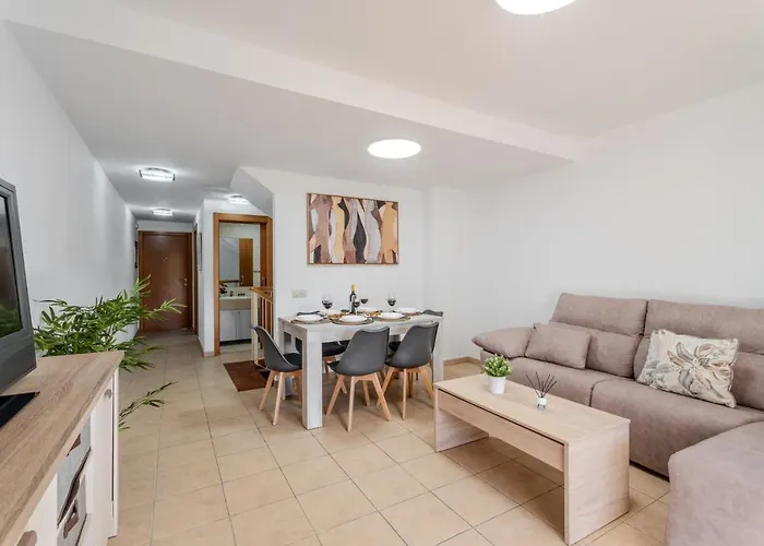 Nyaraló Obsidian Peridotita Costa Adeje (Tenerife)