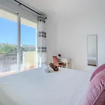 Obsidian Peridotita Сasa de vacaciones